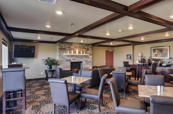 Cobblestone Inn & Suites - Altamont image 2