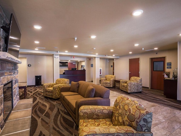 Cobblestone Inn & Suites - Altamont image 4